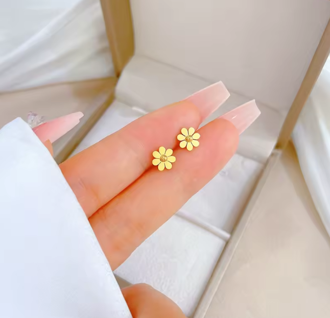 Stainless Steel Premium Quality Studs
